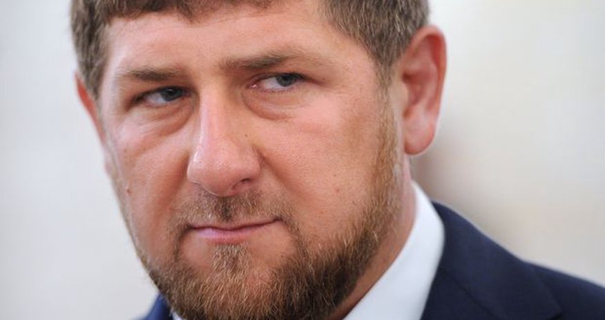 Рамзан Кадыров борется с алкоголем по ночам Рамзан Кадыров борется с алкоголем по ночам