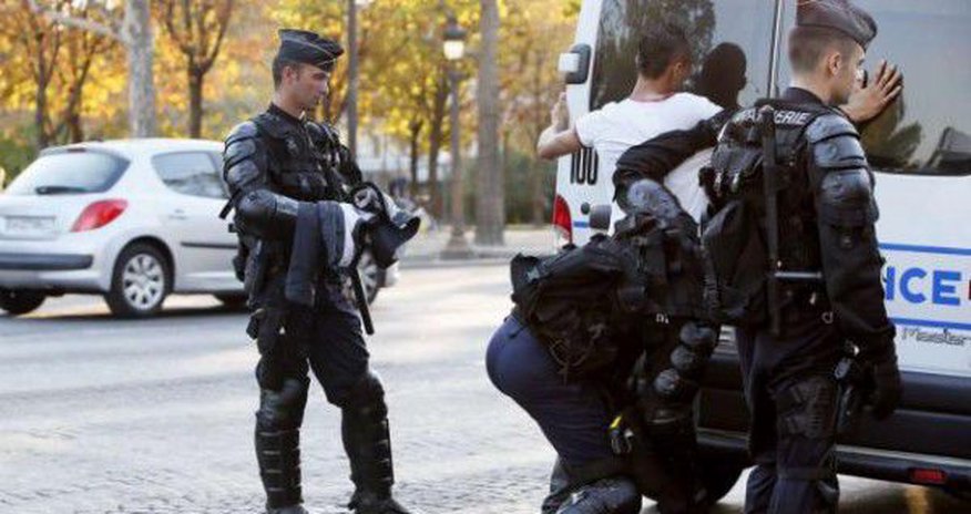 Стрельба в Париже Стрельба в Париже