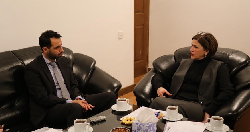 Böyük Britaniya səfiri Tərcümə Mərkəzində olub Böyük Britaniya səfiri Tərcümə Mərkəzində olub
