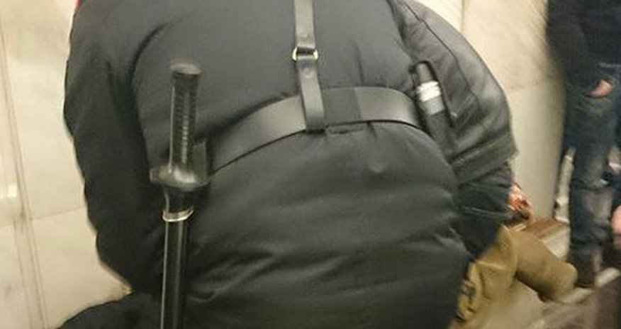 Bakı metrosunda hadisə: ölən var Bakı metrosunda hadisə: ölən var