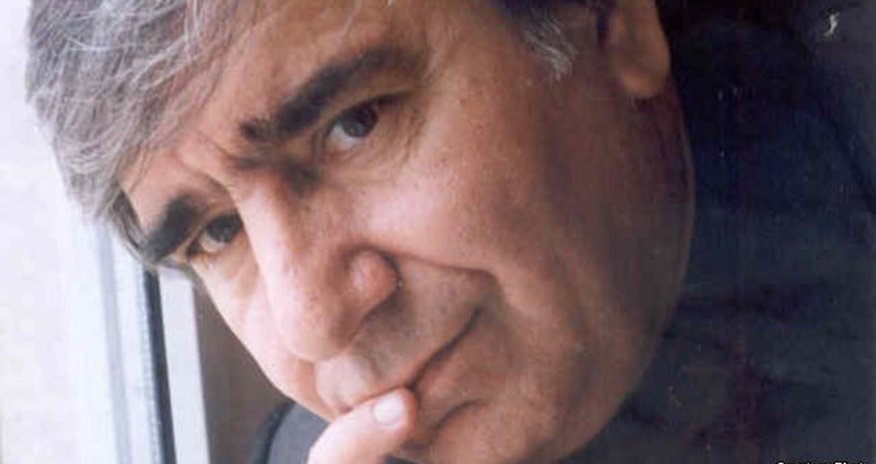Ramiz Rövşən: “Ədəbiyyat insanı tənhalıqdan xilas edir” - MÜSAHİBƏ Ramiz Rövşən: “Ədəbiyyat insanı tənhalıqdan xilas edir” - MÜSAHİBƏ