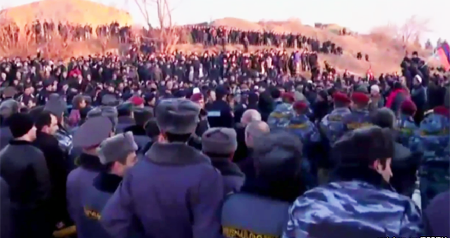 Armenians protest over Russian soldier accused of killing family Armenians protest over Russian soldier accused of killing family