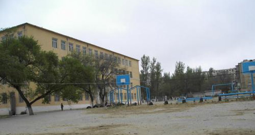 Смерть в бакинской школе Смерть в бакинской школе
