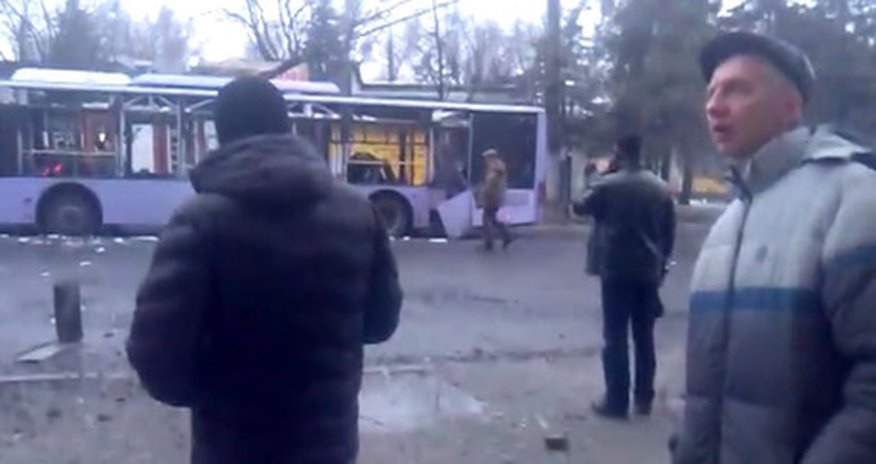 Взрыв на остановке. До 15 погибших Взрыв на остановке. До 15 погибших