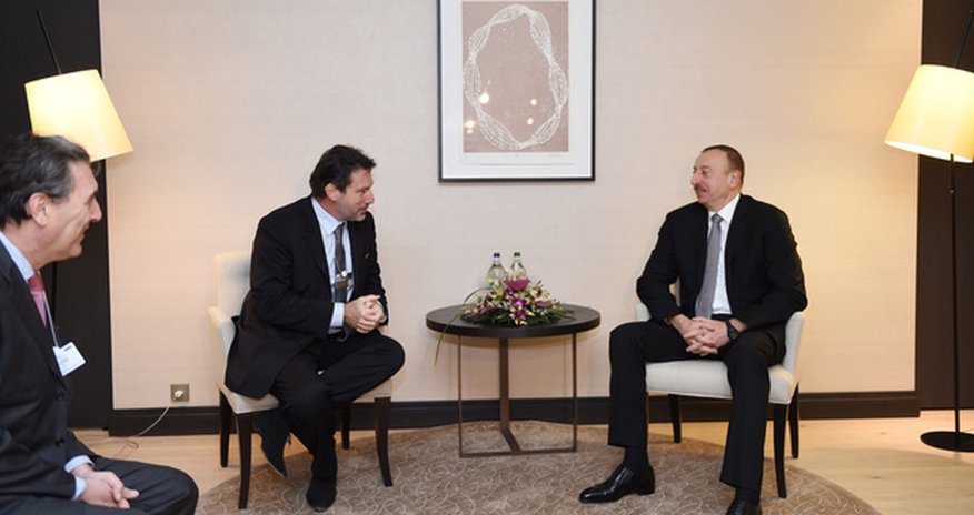 President Aliyev meets top Airbus manager in Davos President Aliyev meets top Airbus manager in Davos