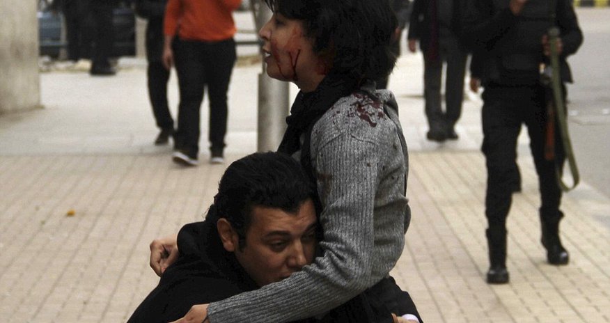 Mourners gather to bury mother, 32, gunned down by Cairo police Mourners gather to bury mother, 32, gunned down by Cairo police