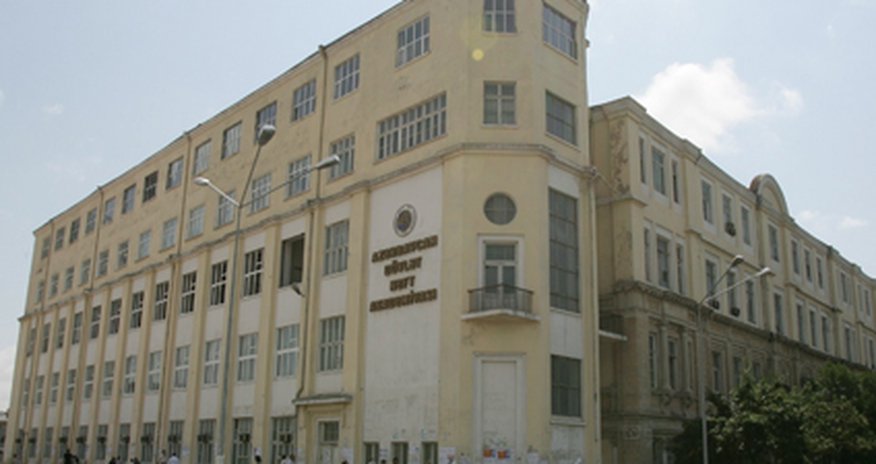Bakıda ali məktəbdə ölüm Bakıda ali məktəbdə ölüm