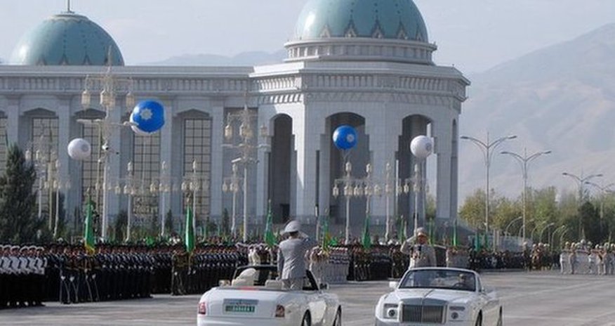 Black cars 'banned' by customs officials Black cars 'banned' by customs officials