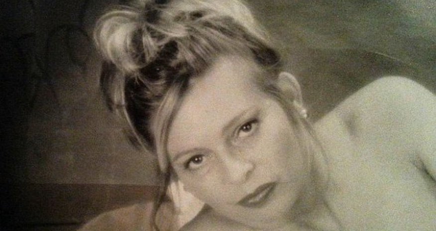 Она выставила себя на интернет-аукцион Она выставила себя на интернет-аукцион