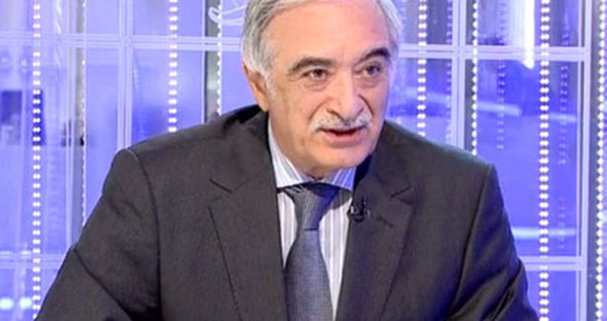 Polad Bülbüloğlunun ad günüdür Polad Bülbüloğlunun ad günüdür