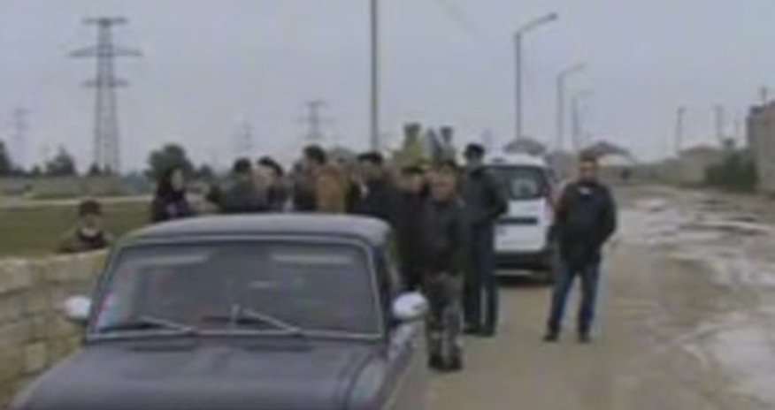 Ремонтное депо на кладбище в Сураханы Ремонтное депо на кладбище в Сураханы