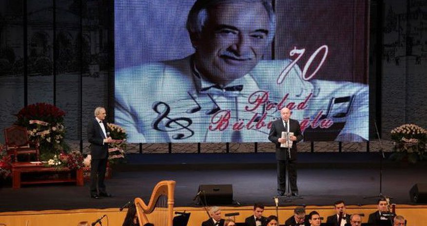 Putin Polad Bülbüloğluna orden verdi Putin Polad Bülbüloğluna orden verdi