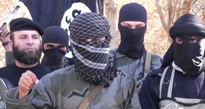 İŞİD imamlarından birini cəzalandırır - İordaniyalı pilota görə İŞİD imamlarından birini cəzalandırır - İordaniyalı pilota görə