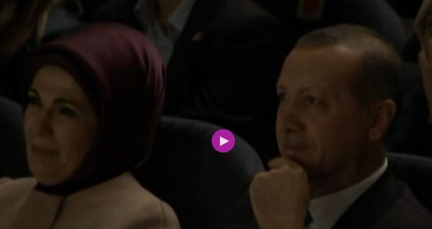 Ərdoğan konsertdə mahnı oxudu - VİDEO Ərdoğan konsertdə mahnı oxudu - VİDEO