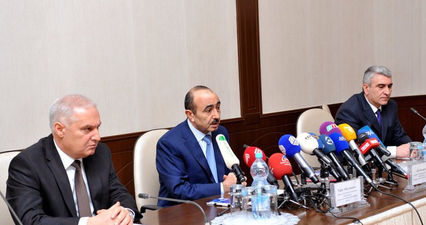 “Azərbaycan Ukraynanın silahlandırılması məsələsinə ehtiyatla yanaşır” “Azərbaycan Ukraynanın silahlandırılması məsələsinə ehtiyatla yanaşır”