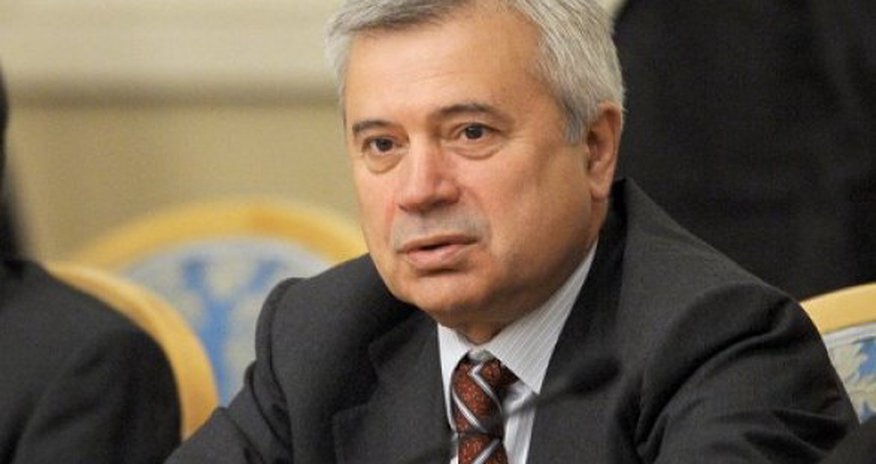 Vahid Ələkbərov yeni neft yatağı tapdı Vahid Ələkbərov yeni neft yatağı tapdı
