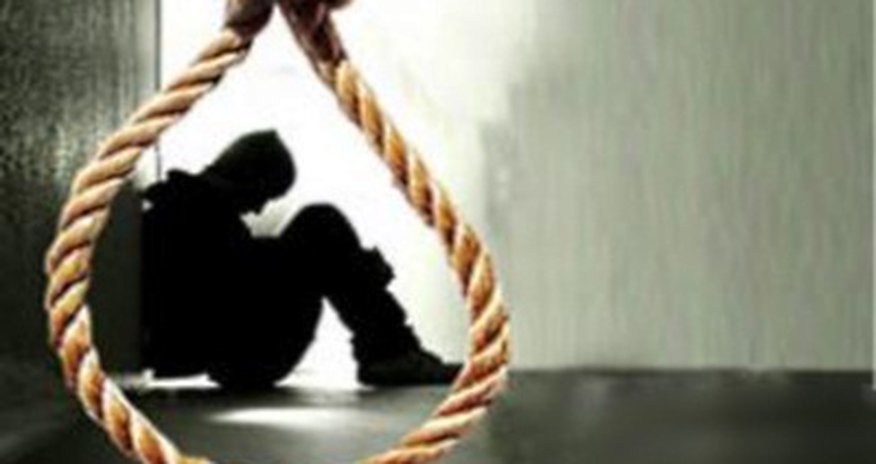Профессор повесился в аудитории ВУЗа Профессор повесился в аудитории ВУЗа