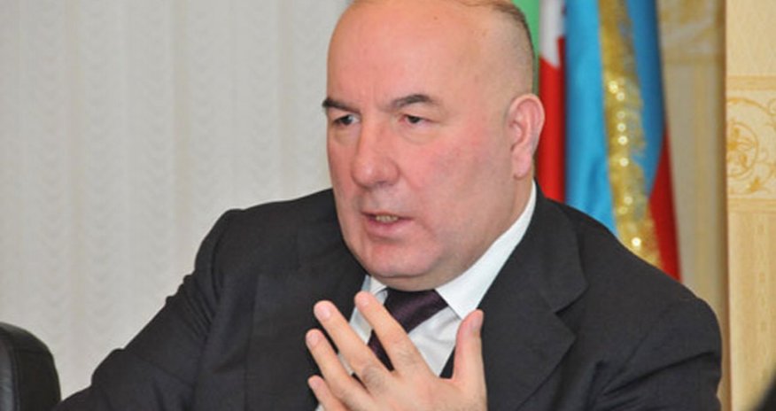 Срок полномочий Эльмана Рустамова завершается Срок полномочий Эльмана Рустамова завершается