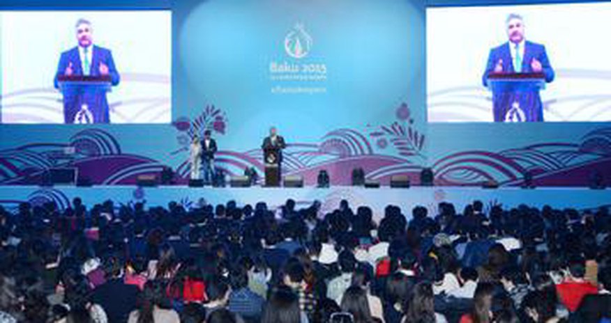 Baku 2015 volunteer uniform unveiled at Flamekeeper orientation event Baku 2015 volunteer uniform unveiled at Flamekeeper orientation event