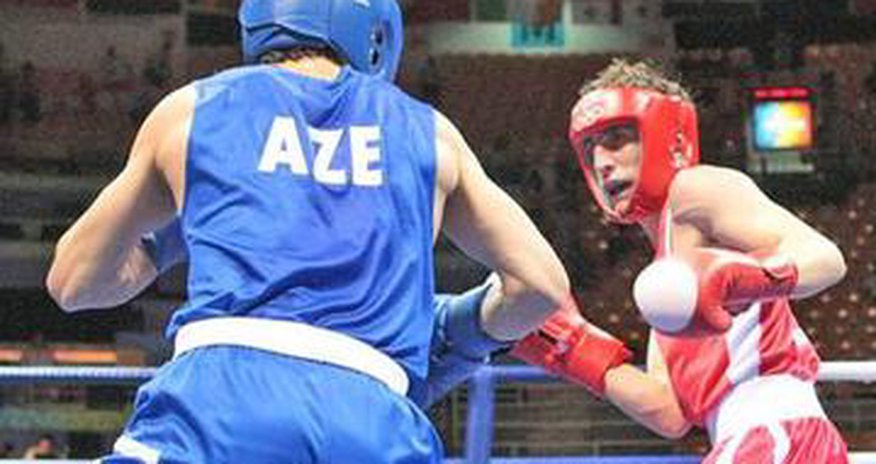 Azerbaijani boxer defeats Armenian Azerbaijani boxer defeats Armenian