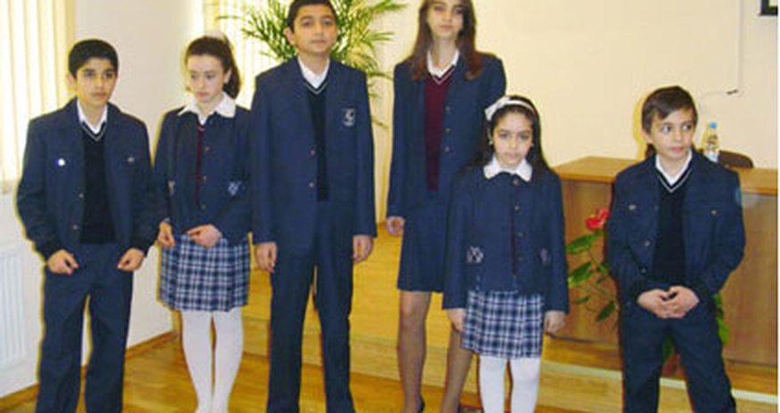 Vahid geyim dəyişə bilər Vahid geyim dəyişə bilər