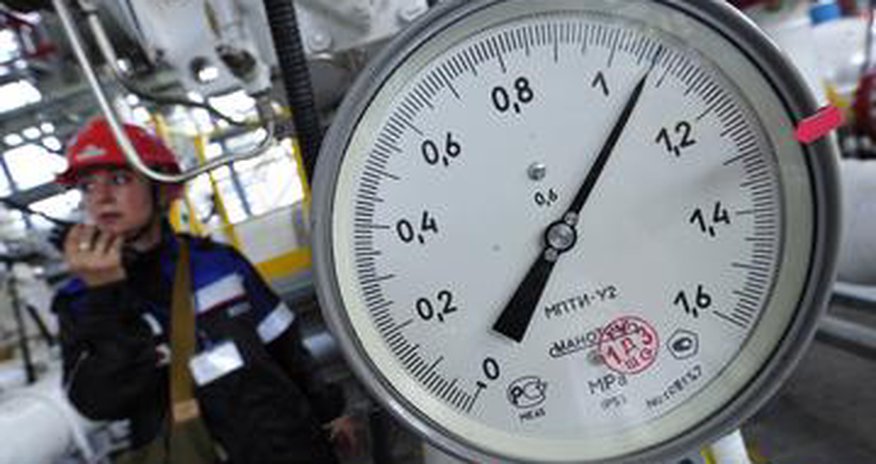 Russian budget to be adjusted based on oil price of $50 Russian budget to be adjusted based on oil price of $50