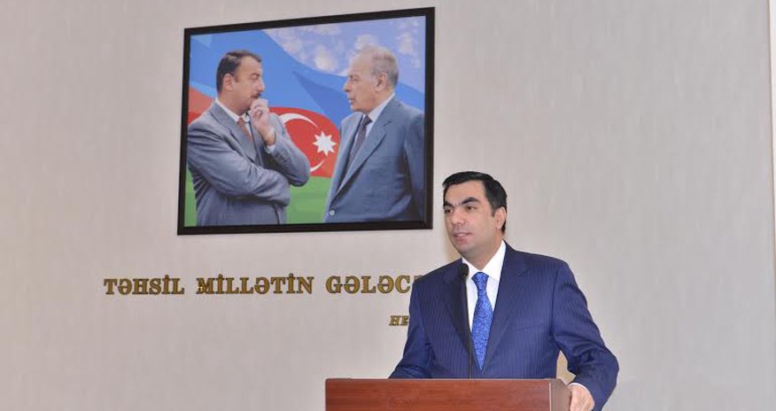 Bakı Ali Neft Məktəbində 8 mart günü qeyd olundu Bakı Ali Neft Məktəbində 8 mart günü qeyd olundu