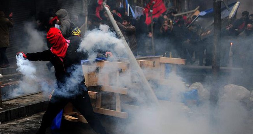 Turkish police clash with protesters marking teen’s death in Istanbul Turkish police clash with protesters marking teen’s death in Istanbul