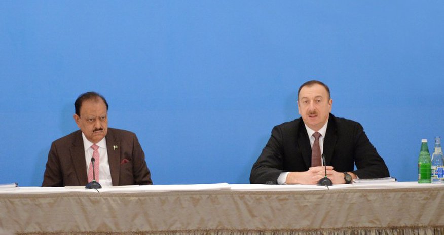 İlham Əliyev: “Pakistanla ikitərəfli iqtisadi əməkdaşlığımıza böyük nikbinliklə baxırıq” İlham Əliyev: “Pakistanla ikitərəfli iqtisadi əməkdaşlığımıza böyük nikbinliklə baxırıq”