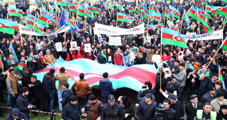 Oппозиция провела антикризисный митинг в Баку - ОБНОВЛЕНО Oппозиция провела антикризисный митинг в Баку - ОБНОВЛЕНО