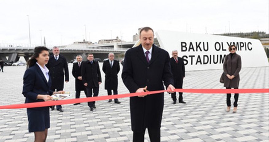 İlham Əliyev Olimpiya Stadionunun açılışını etdi İlham Əliyev Olimpiya Stadionunun açılışını etdi