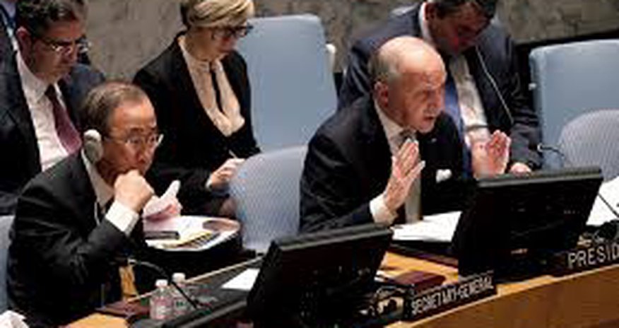 Diplomats and U.N. staff flee Yemen as Houthis target Aden Diplomats and U.N. staff flee Yemen as Houthis target Aden