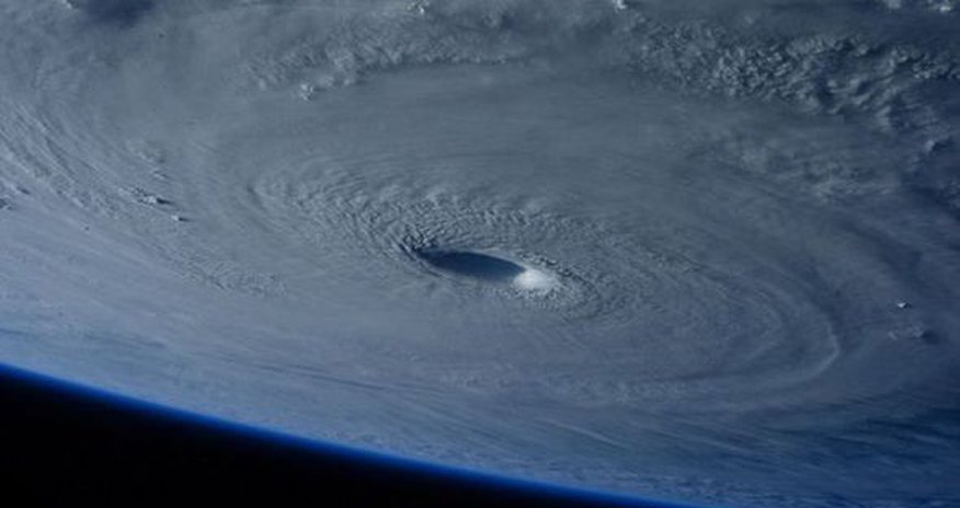 Astronavtlar qasırğanın görüntülərini çəkdi Astronavtlar qasırğanın görüntülərini çəkdi