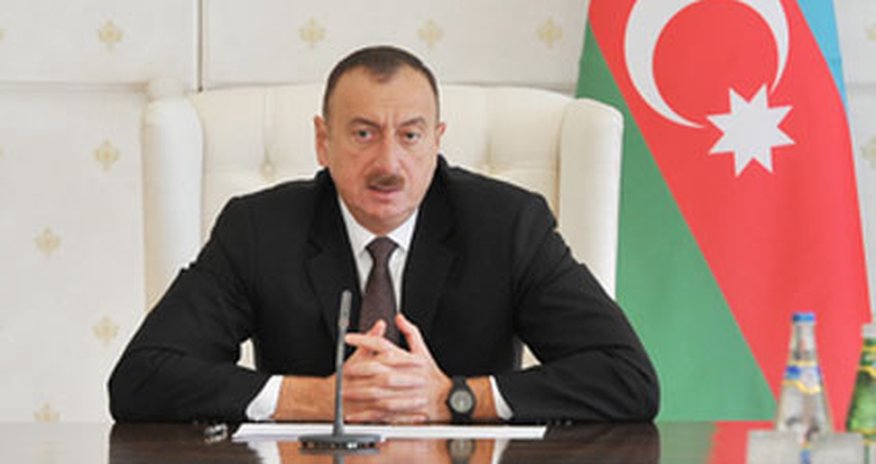 Azərbaycan prezidenti: "Biz qiymətlərin qalxmasına imkan vermədik" Azərbaycan prezidenti: "Biz qiymətlərin qalxmasına imkan vermədik"