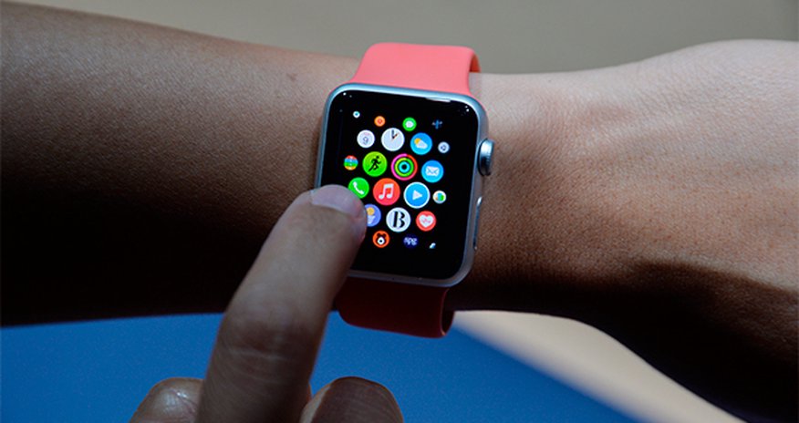 Apple Watch за день обошли Android Wear Apple Watch за день обошли Android Wear
