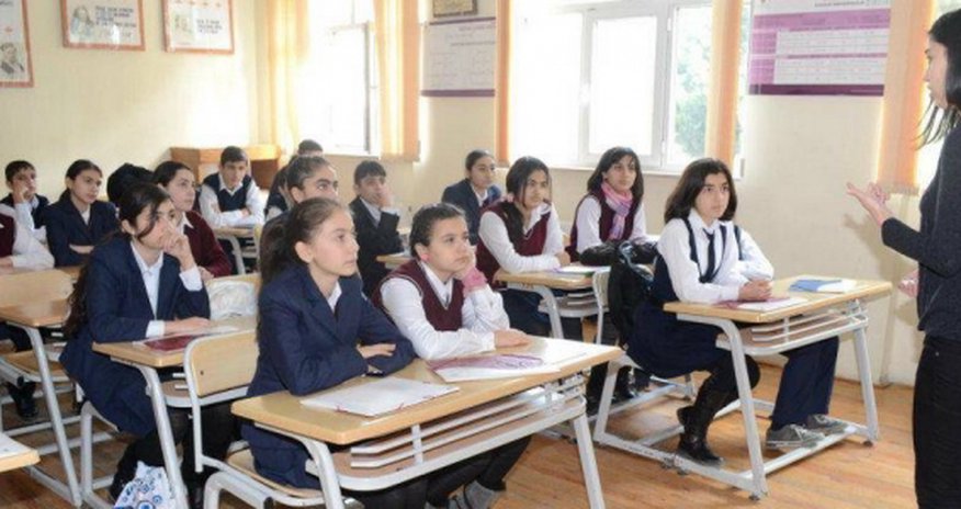 Orta məktəblərdə dərslərin bitmə tarixləri açıqlandı Orta məktəblərdə dərslərin bitmə tarixləri açıqlandı