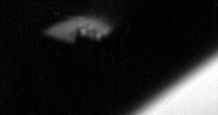 ‘UFO’ spotted in 55-year-old space photo ‘UFO’ spotted in 55-year-old space photo