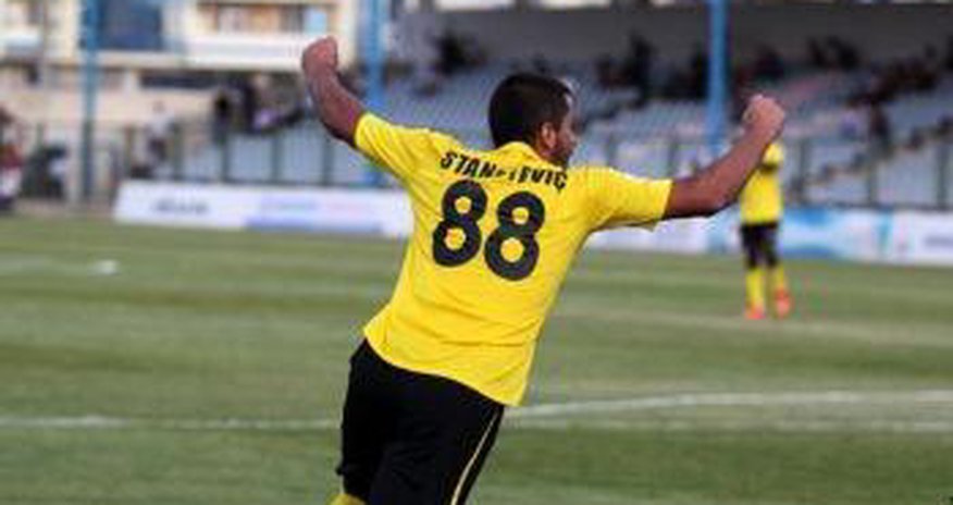 Daha bir futbolçu "Simurq"u tərk etdi Daha bir futbolçu "Simurq"u tərk etdi
