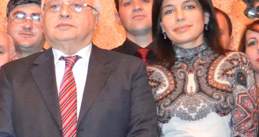 Elçin Əfəndiyevin qızı prezident oldu Elçin Əfəndiyevin qızı prezident oldu