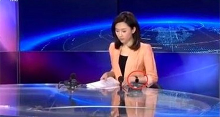 Китайскую телеведущую раскритиковали за ношение Apple Watch Китайскую телеведущую раскритиковали за ношение Apple Watch