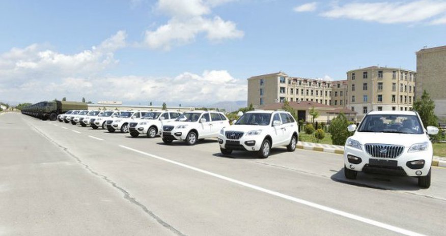 Ordumuz üçün yeni avtomobilləri - FOTO Ordumuz üçün yeni avtomobilləri - FOTO