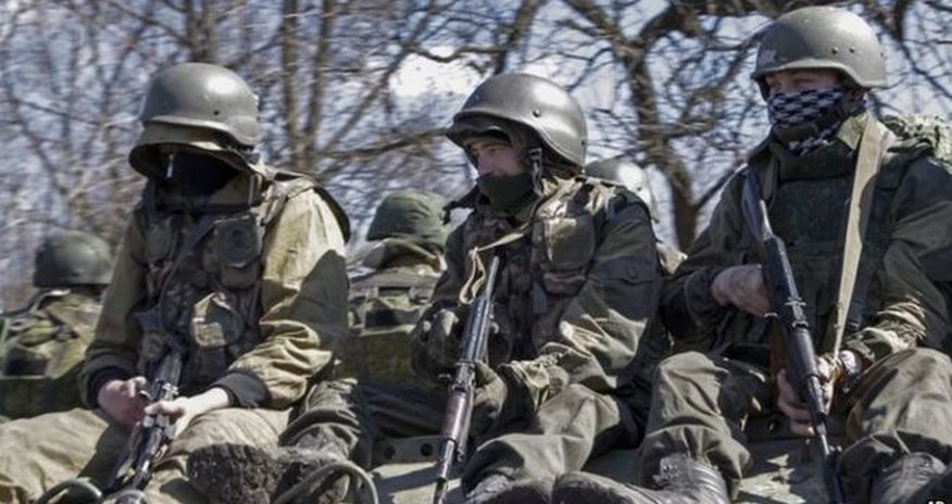 Ukraine crisis: 'Russian special forces' captured Ukraine crisis: 'Russian special forces' captured