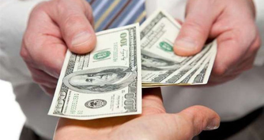 Dollar yenə ucuzlaşdı Dollar yenə ucuzlaşdı