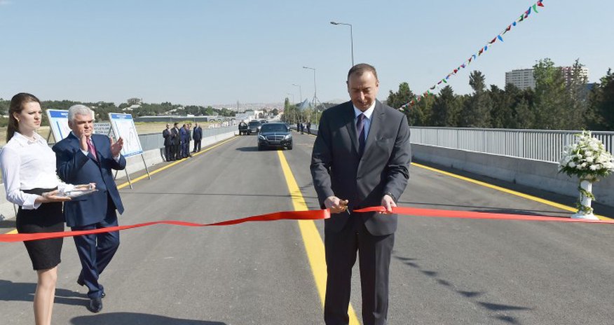 Президент Азербайджана принял участие в открытии еще одной дороги в Баку Президент Азербайджана принял участие в открытии еще одной дороги в Баку