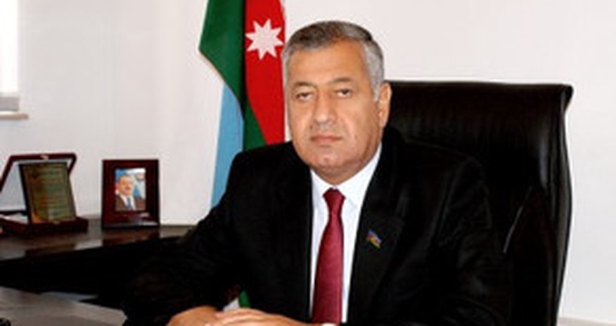 Vahid Əhmədov: "Büdcədən verilən kreditlər geri qaytarılmır" Vahid Əhmədov: "Büdcədən verilən kreditlər geri qaytarılmır"