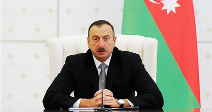 İlham Əliyev Rusiya ilə saziş imzaladı İlham Əliyev Rusiya ilə saziş imzaladı