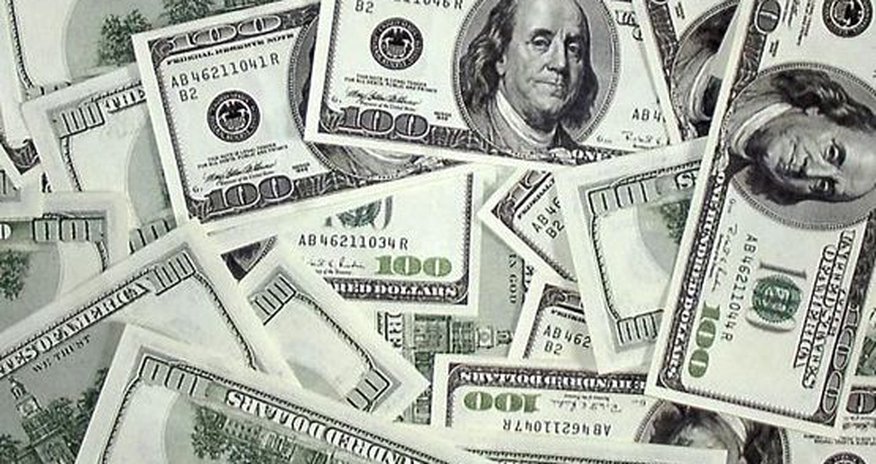 Dollar sürətlə bahalaşır Dollar sürətlə bahalaşır