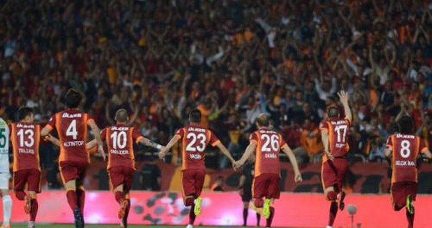 "Qalatasaray"dan "qızıl dubl" "Qalatasaray"dan "qızıl dubl"