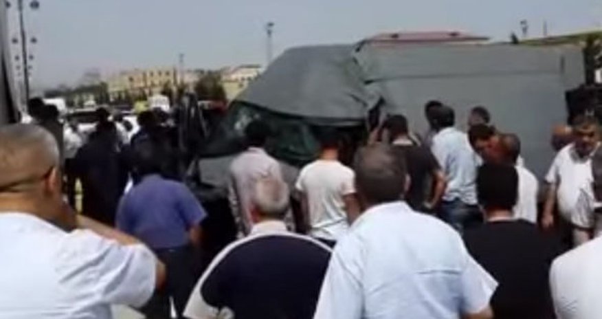 Тяжелое ДТП в Баку Тяжелое ДТП в Баку