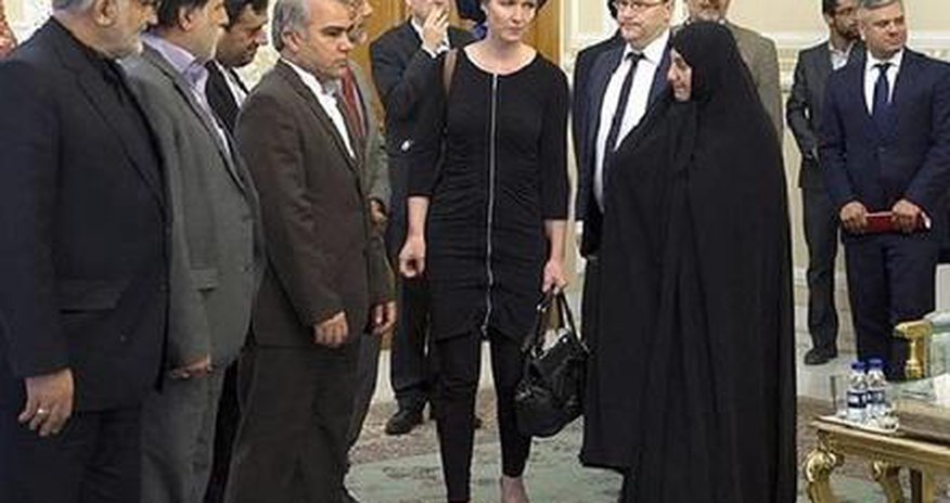 Hollandiyalı qadın deputat İranı qarışdırdı Hollandiyalı qadın deputat İranı qarışdırdı